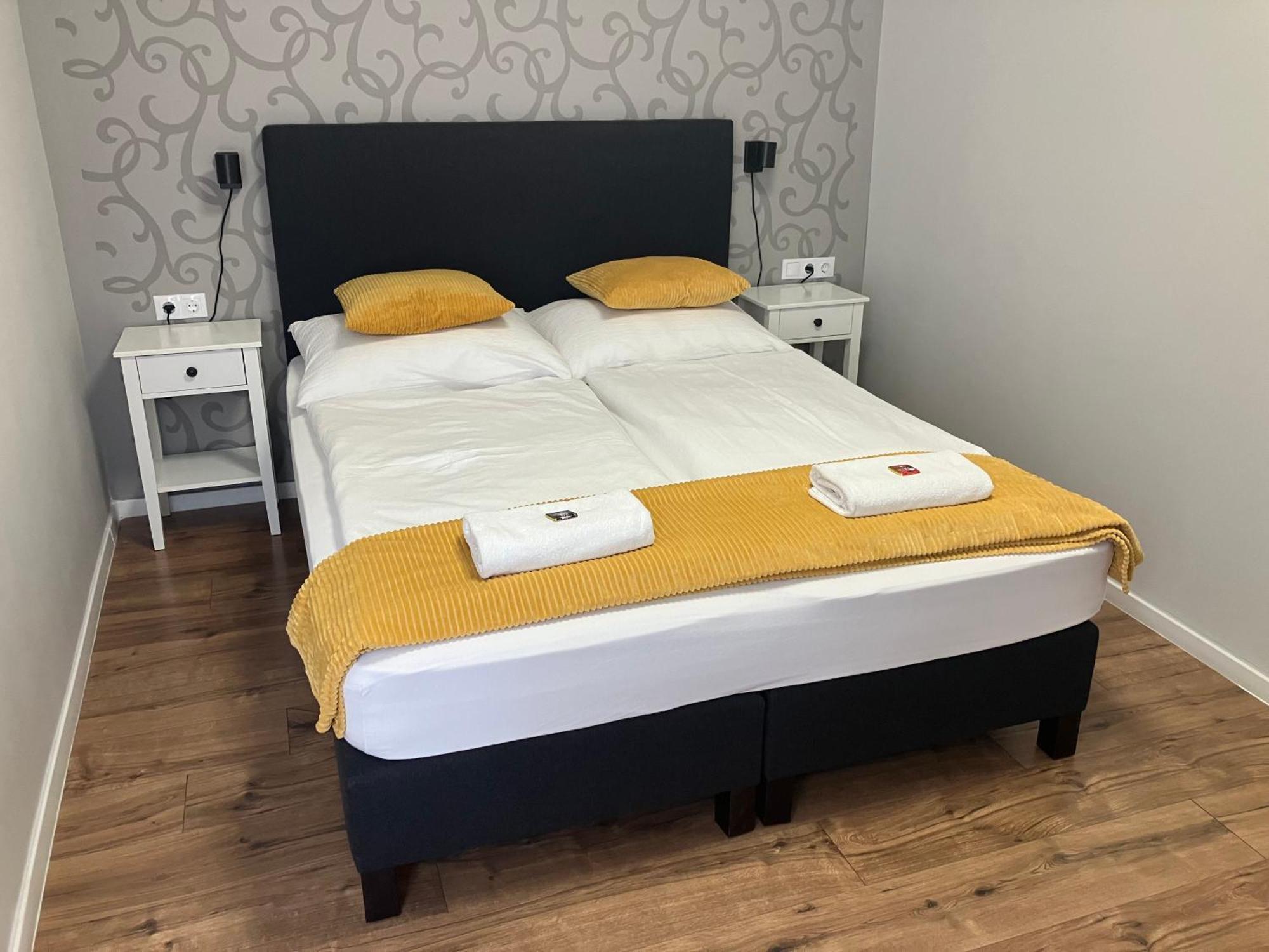 Illa Apartments Эгер Экстерьер фото