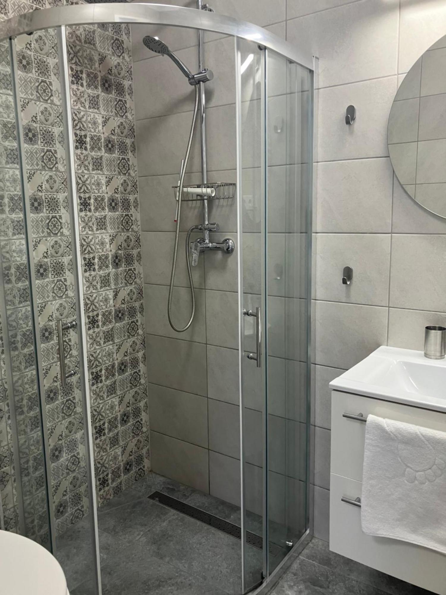 Illa Apartments Эгер Экстерьер фото