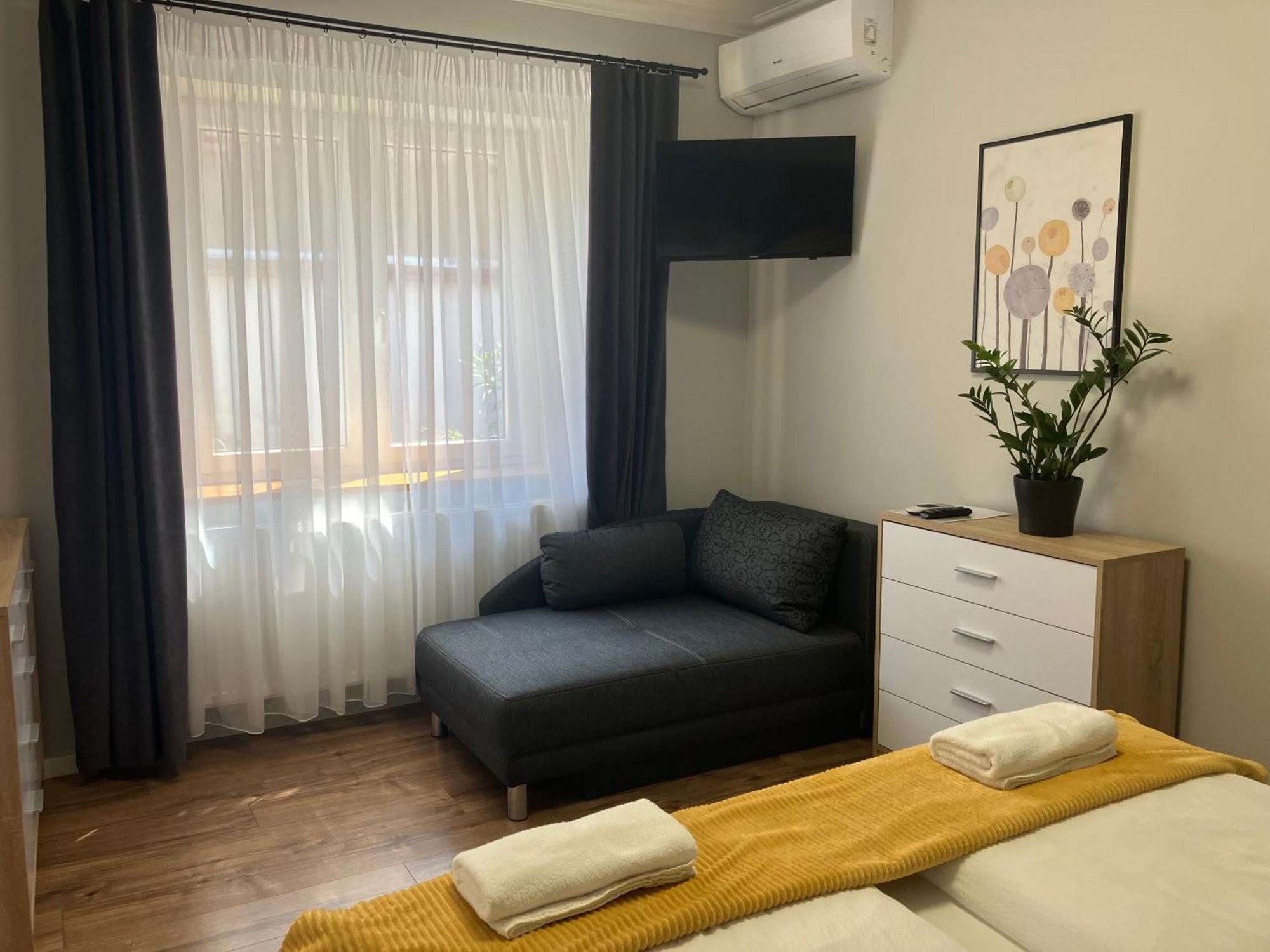 Illa Apartments Эгер Экстерьер фото