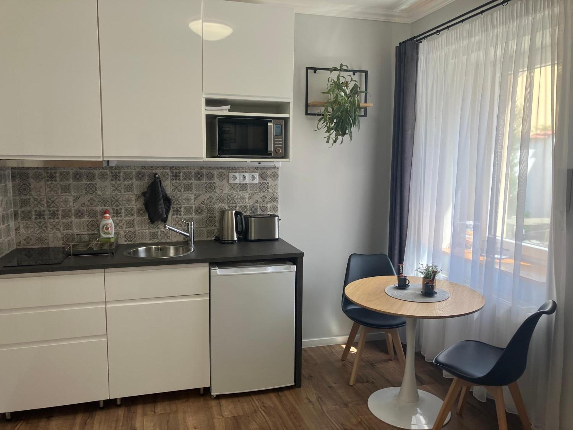 Illa Apartments Эгер Экстерьер фото